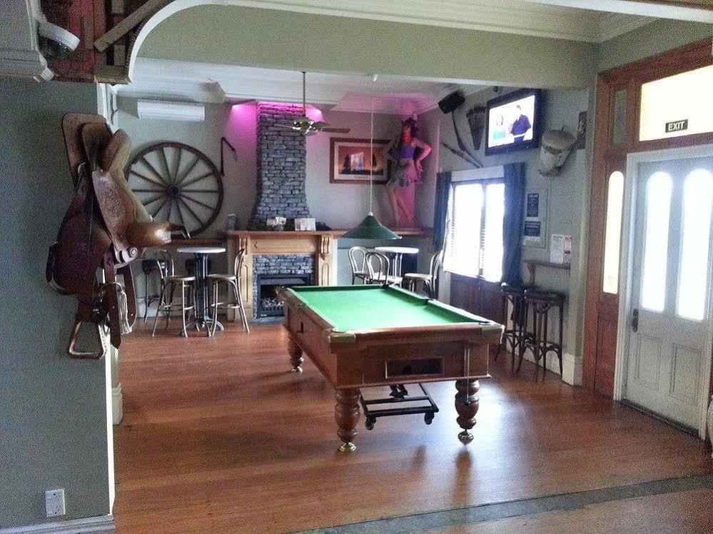 Shooters Saloon Hotel & Cabins Auckland Exterior photo